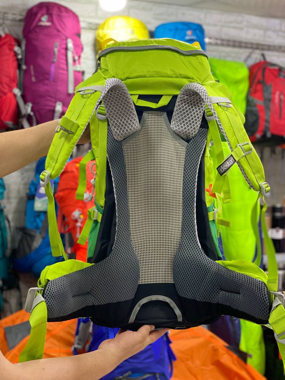 کوله پشتی کوهنوردی 50 لیتر DEUTER مدل WILDGUEST (3)